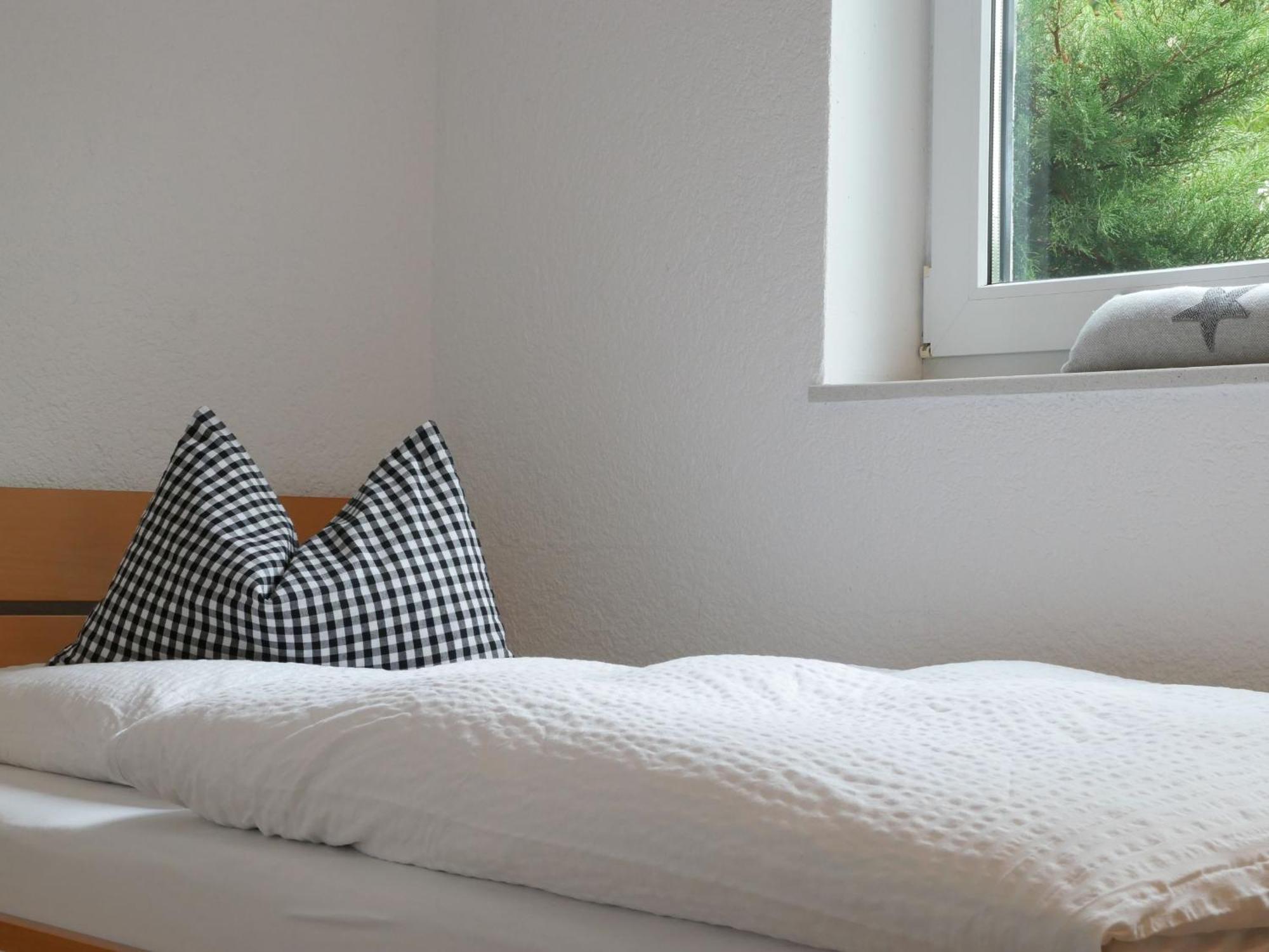 Ferienwohnungen Knodel Sachsenheim Ngoại thất bức ảnh