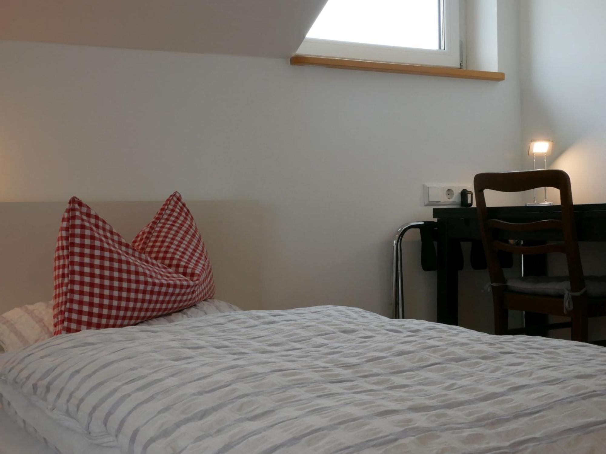 Ferienwohnungen Knodel Sachsenheim Ngoại thất bức ảnh